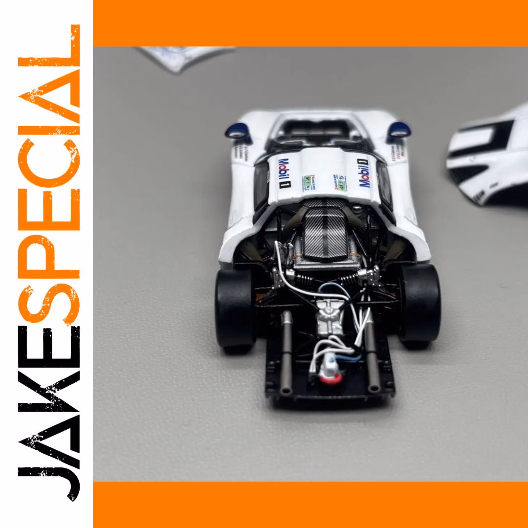 Porsche 911 GT1 1:64 Scale Diecast Model - Image 4