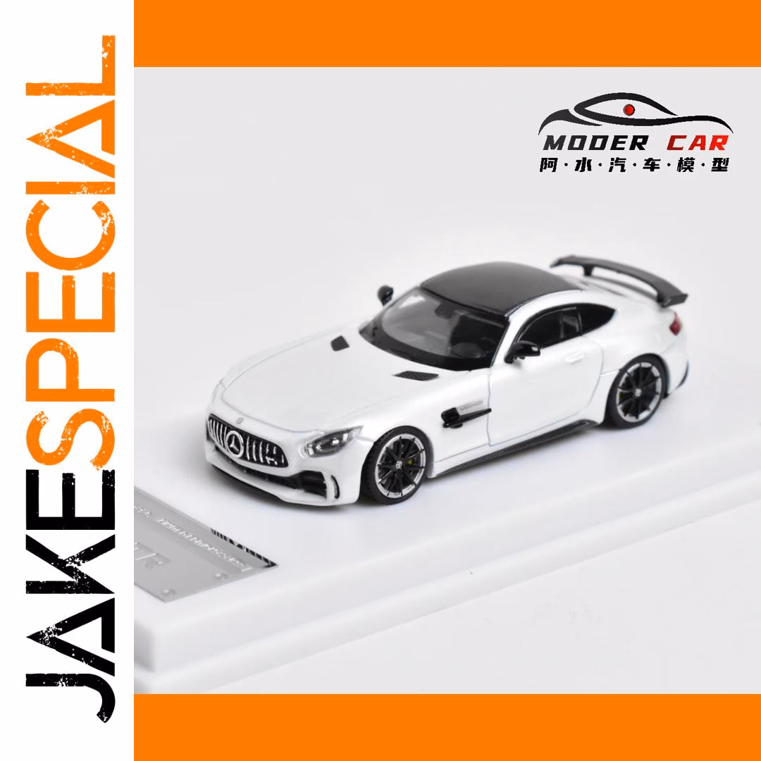 GTR Hardtop 1:64 Scale Diecast Model Car - Image 9